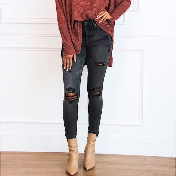 ☃️BOGO50%☃️ 🆕🖤SPECIAL A: BLACK Mid Rise Skinny Distressed Jeans 9/28 - Picture 1 of 14